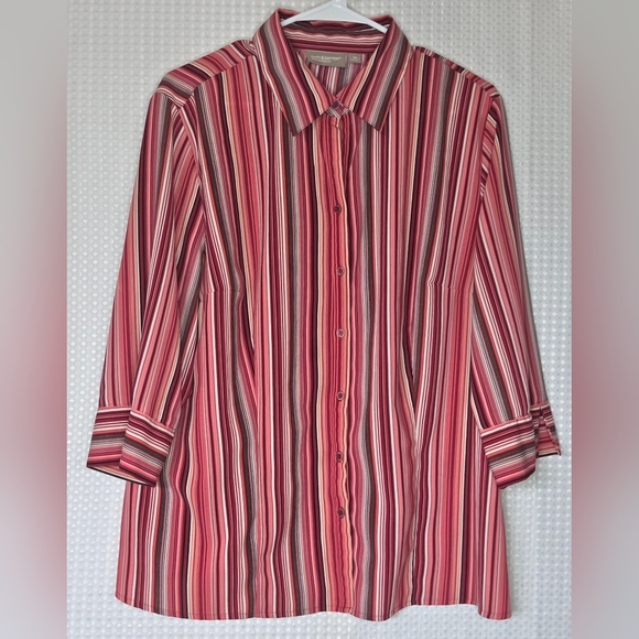 Striped Blouse Womens 1X Button Front Top Business Casual Chic Work - Picture 7 of 9